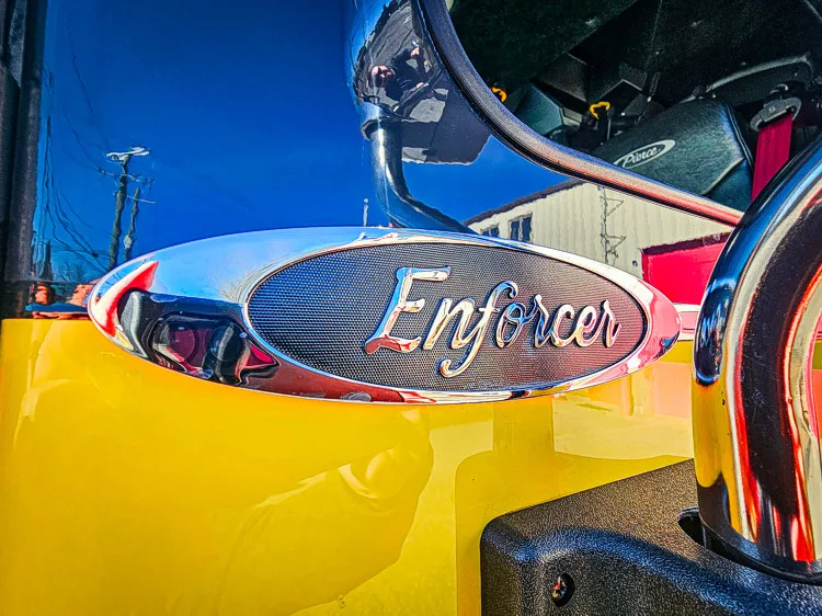 Pierce Enforcer Pumper exterior view, photo 7 of 65