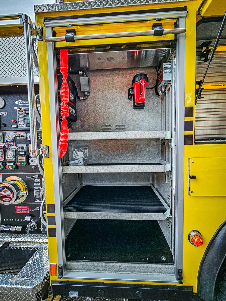 Pierce Enforcer Pumper exterior view, photo 22 of 46