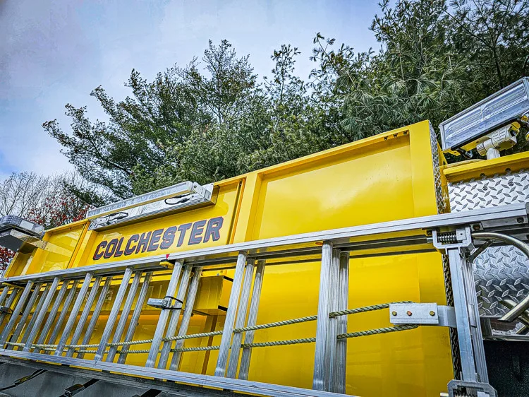 Pierce Enforcer Pumper exterior view, photo 43 of 46