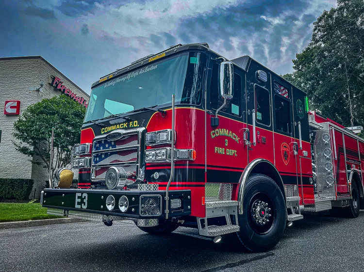 Pumper front-right exterior view showing cab corner and side body