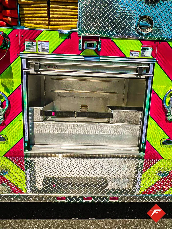 Pierce Enforcer Pumper exterior view, photo 27 of 46