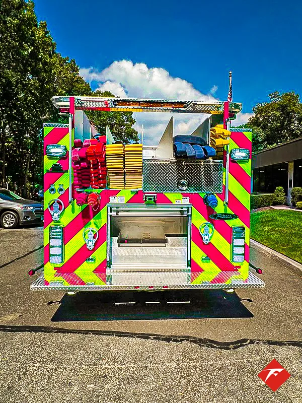 Pierce Enforcer Pumper exterior view, photo 28 of 46
