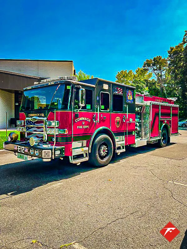 Pierce Enforcer Pumper exterior view, photo 3 of 46
