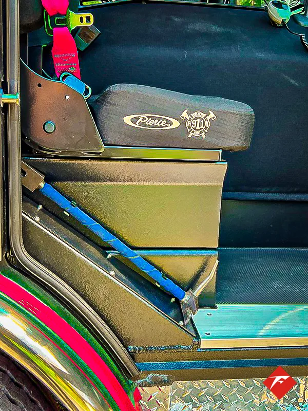 Pierce Enforcer Pumper exterior view, photo 42 of 46