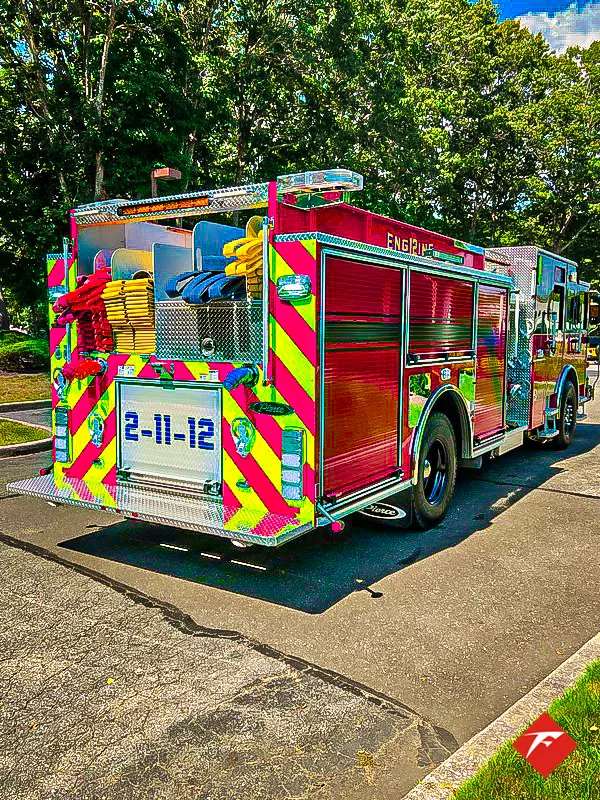 Pierce Enforcer Pumper exterior view, photo 7 of 46