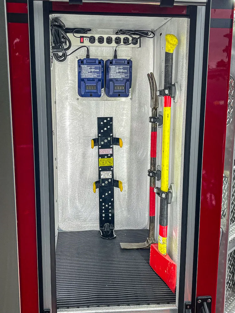 Pierce Enforcer Pumper exterior view, photo 26 of 49