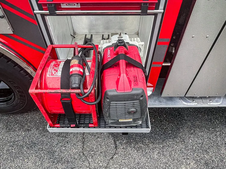 Pierce Enforcer Pumper exterior view, photo 35 of 49