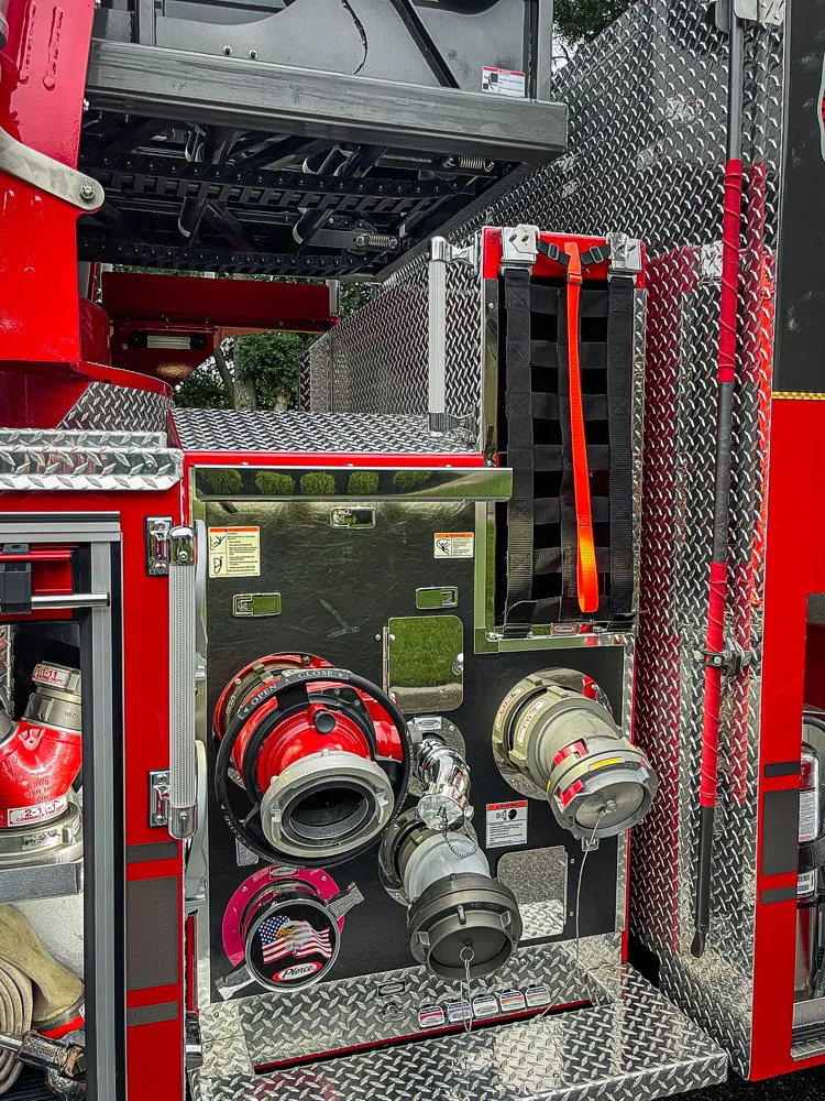 Pierce Enforcer Pumper exterior view, photo 38 of 49