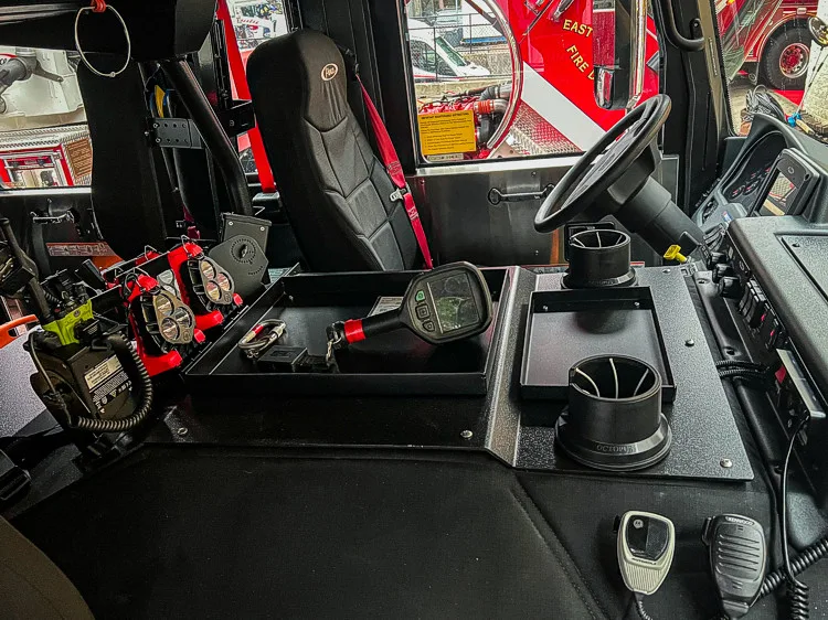 Pierce Enforcer Pumper exterior view, photo 46 of 49