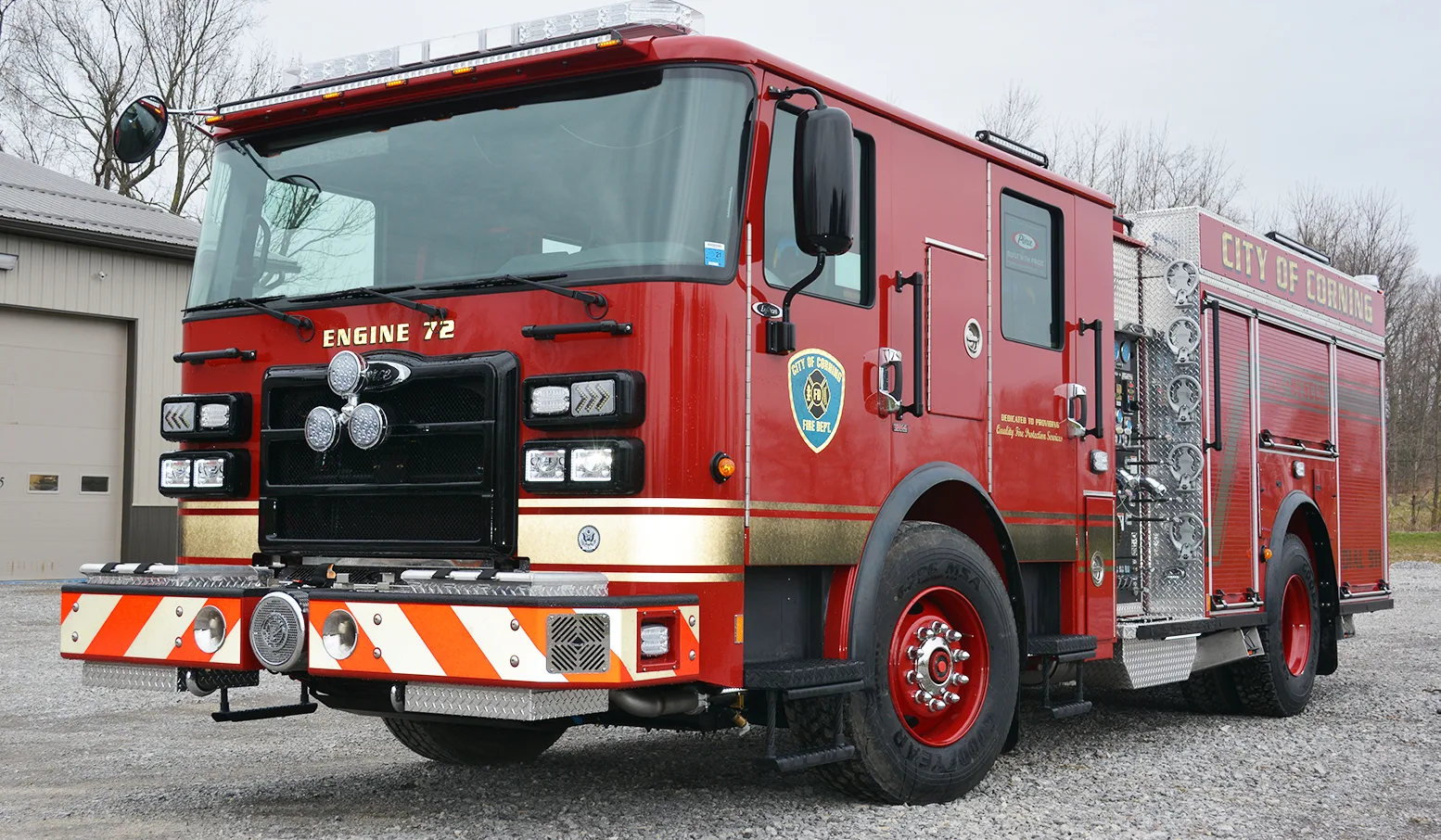 Pierce Enforcer Pumper exterior view, photo 2 of 30