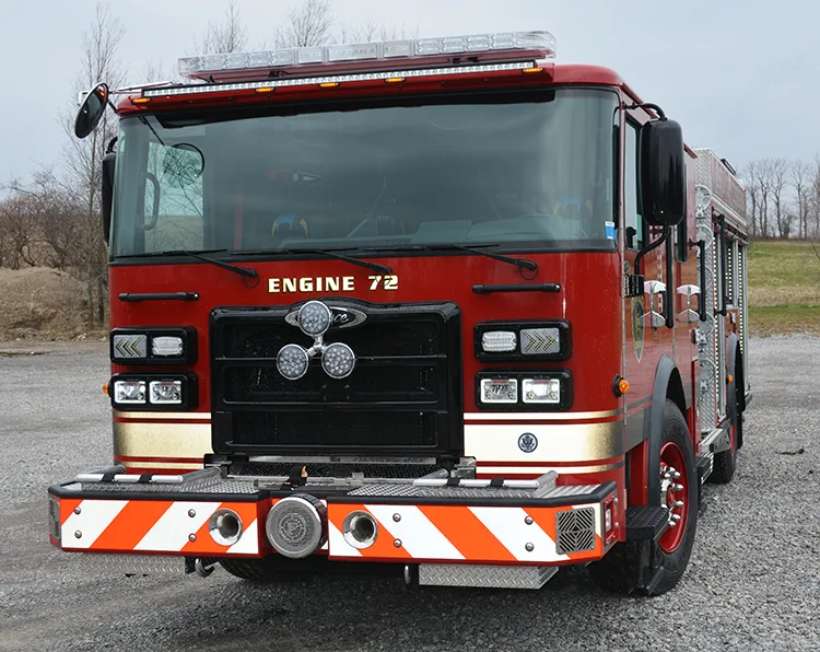 Pierce Enforcer Pumper exterior view, photo 3 of 30