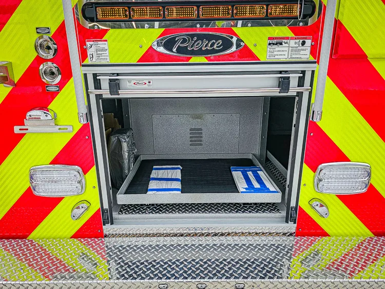 Pierce Enforcer Pumper exterior view, photo 17 of 62