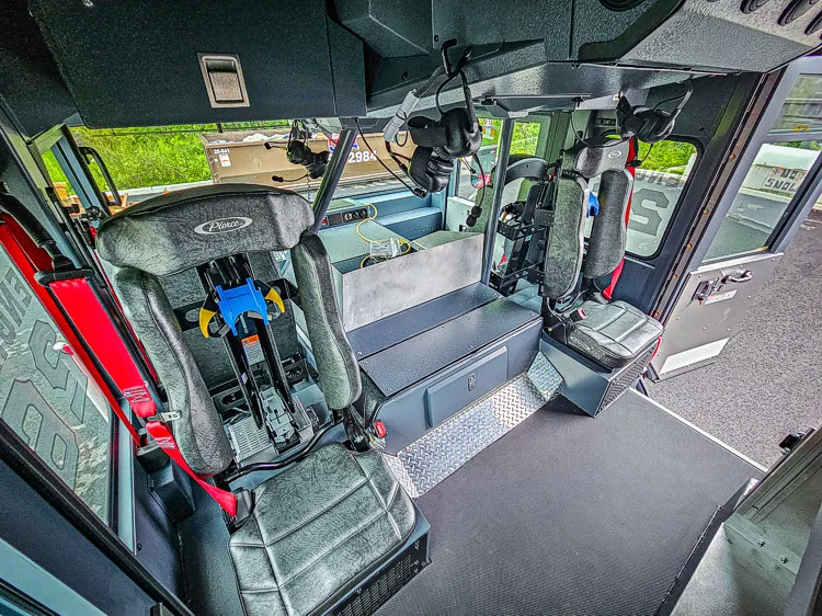 Pierce Enforcer Pumper exterior view, photo 33 of 62