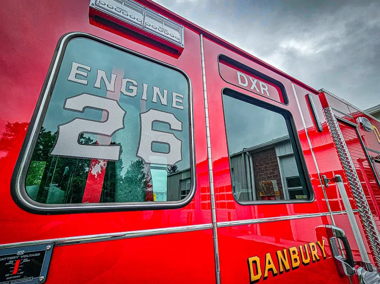 Pierce Enforcer Pumper exterior view, photo 57 of 62