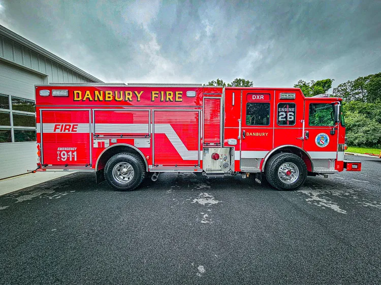 Pierce Enforcer Pumper exterior view, photo 6 of 62