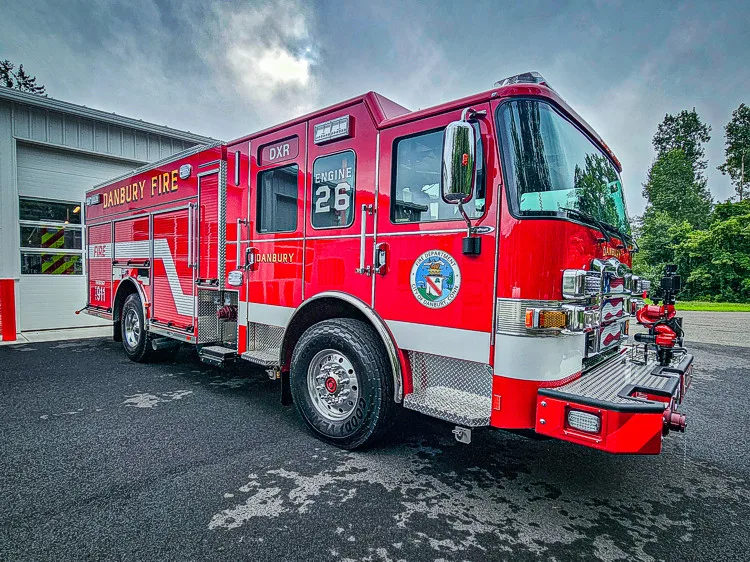 Pierce Enforcer Pumper exterior view, photo 7 of 62