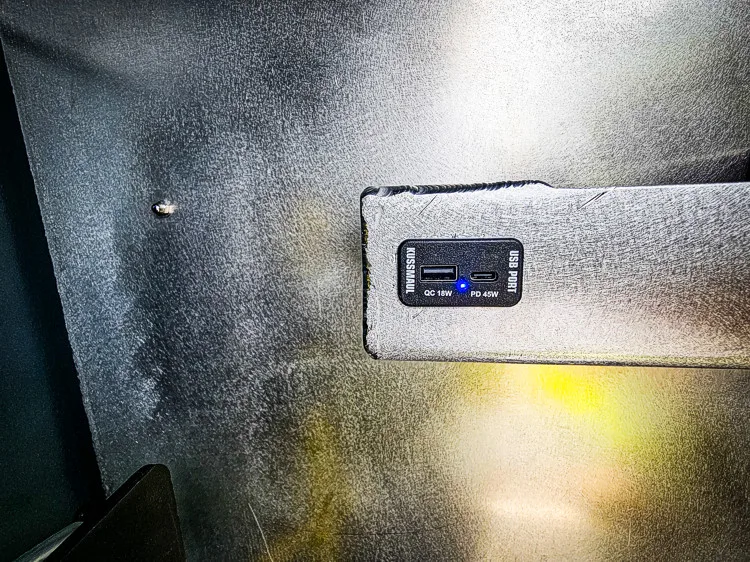 Pierce Saber Pumper exterior view, photo 25 of 55