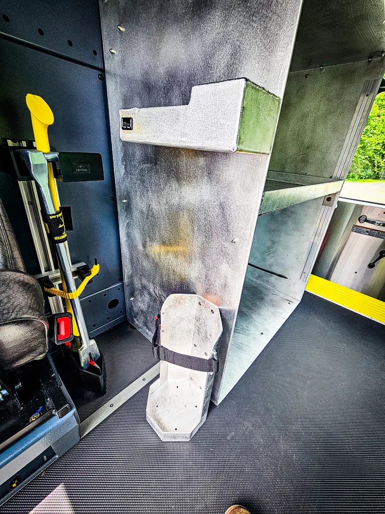 Pierce Saber Pumper exterior view, photo 26 of 55