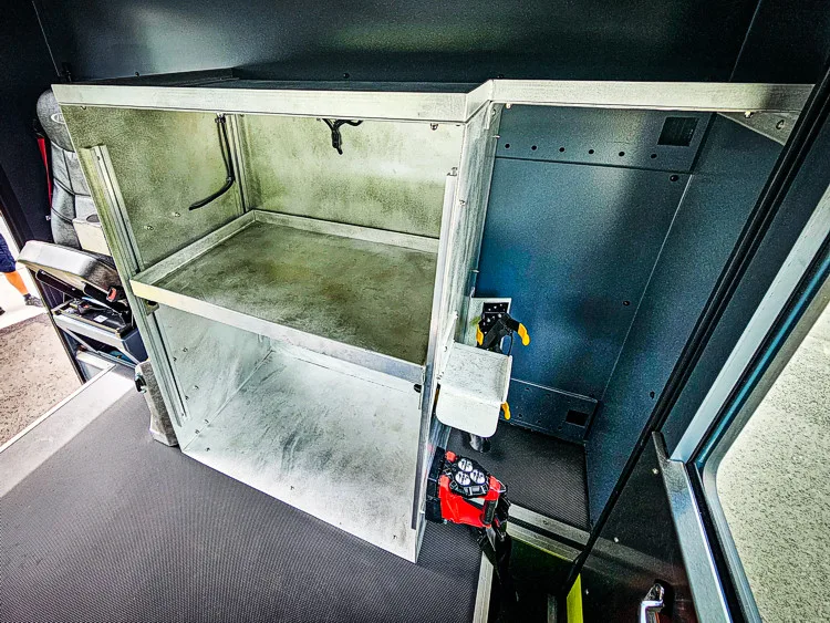 Pierce Saber Pumper exterior view, photo 27 of 55