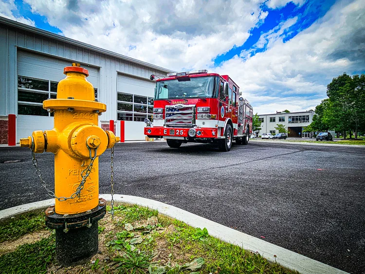 Pierce Saber Pumper exterior view, photo 50 of 55