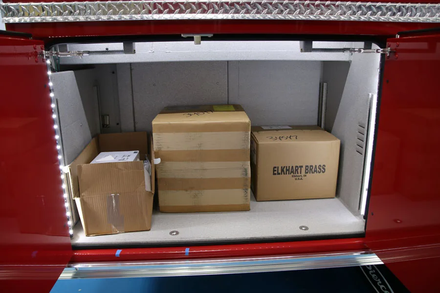 Pierce Arrow Pumper exterior view, photo 33 of 67