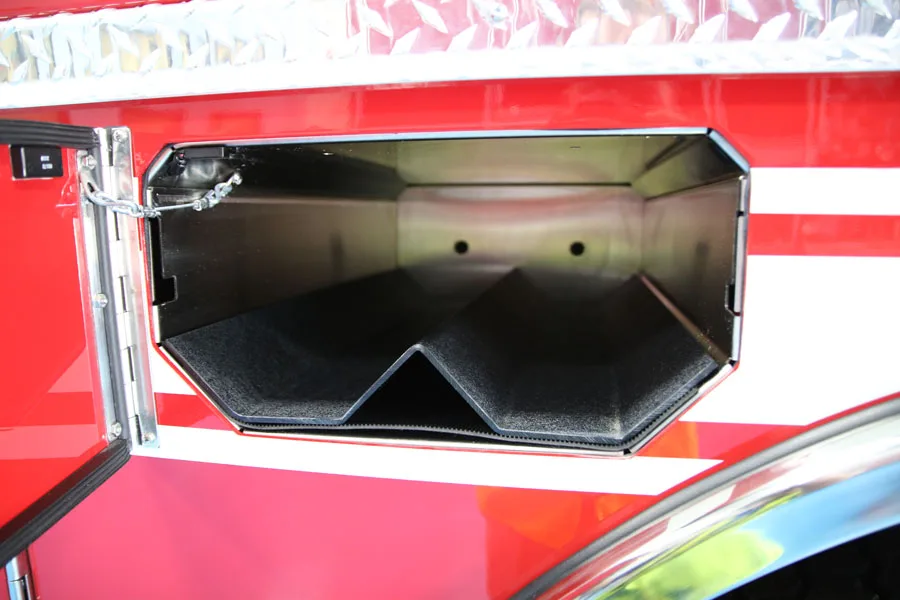 Pierce Arrow Pumper exterior view, photo 34 of 67