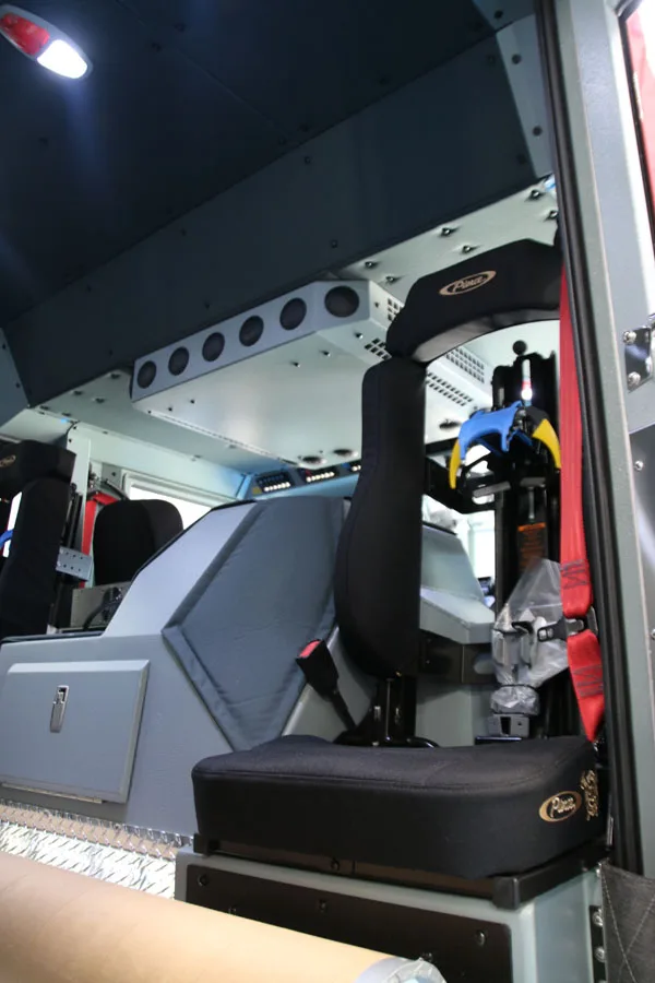 Pierce Arrow Pumper exterior view, photo 45 of 67