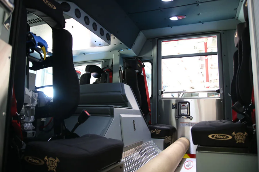 Pierce Arrow Pumper exterior view, photo 46 of 67