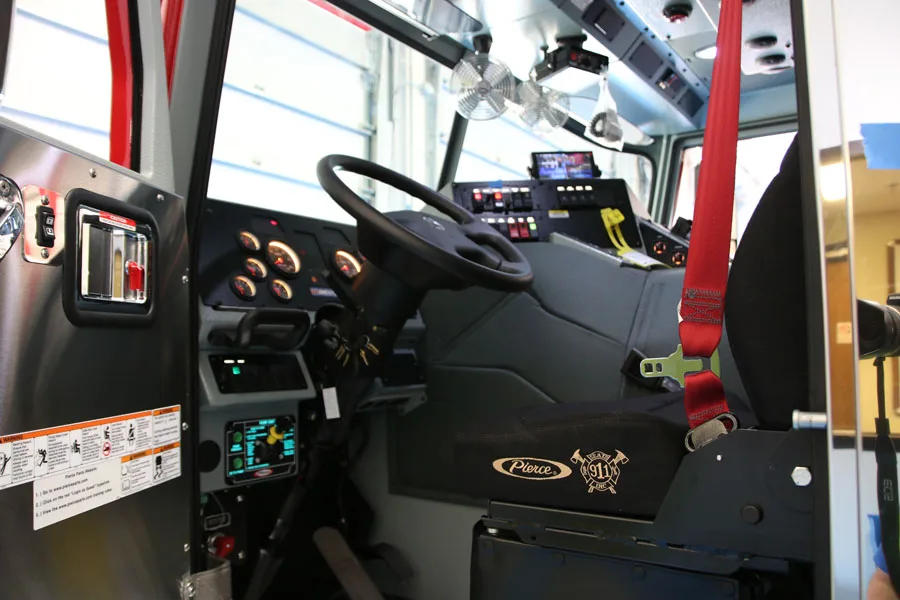 Pierce Arrow Pumper exterior view, photo 54 of 67