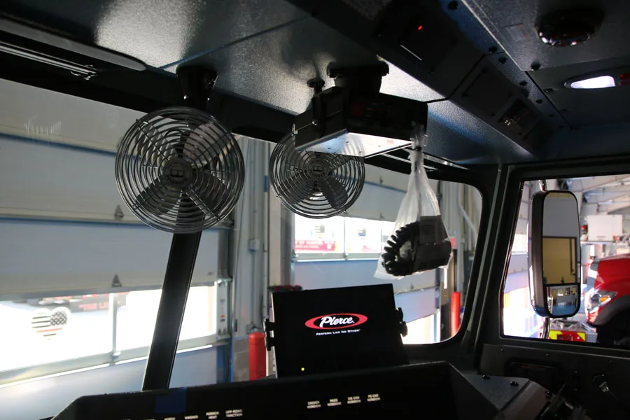 Pierce Arrow Pumper exterior view, photo 55 of 67