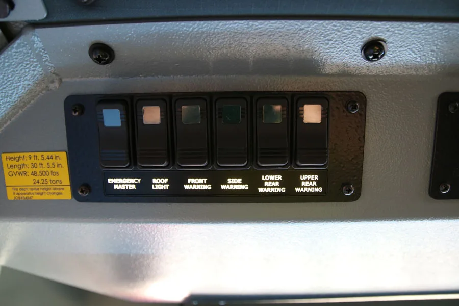 Pierce Arrow Pumper exterior view, photo 63 of 67