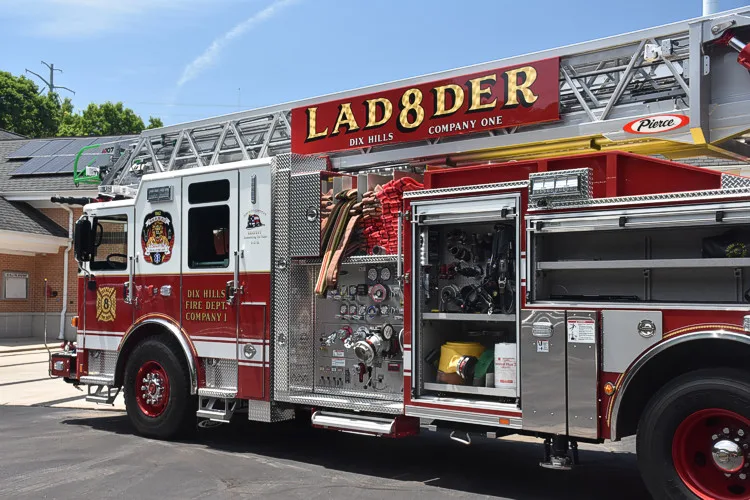 Pierce Enforcer Aerial exterior view, photo 3 of 25