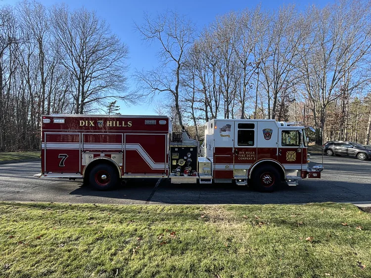 Pierce Enforcer Rescue Pumper exterior view, photo 2 of 31