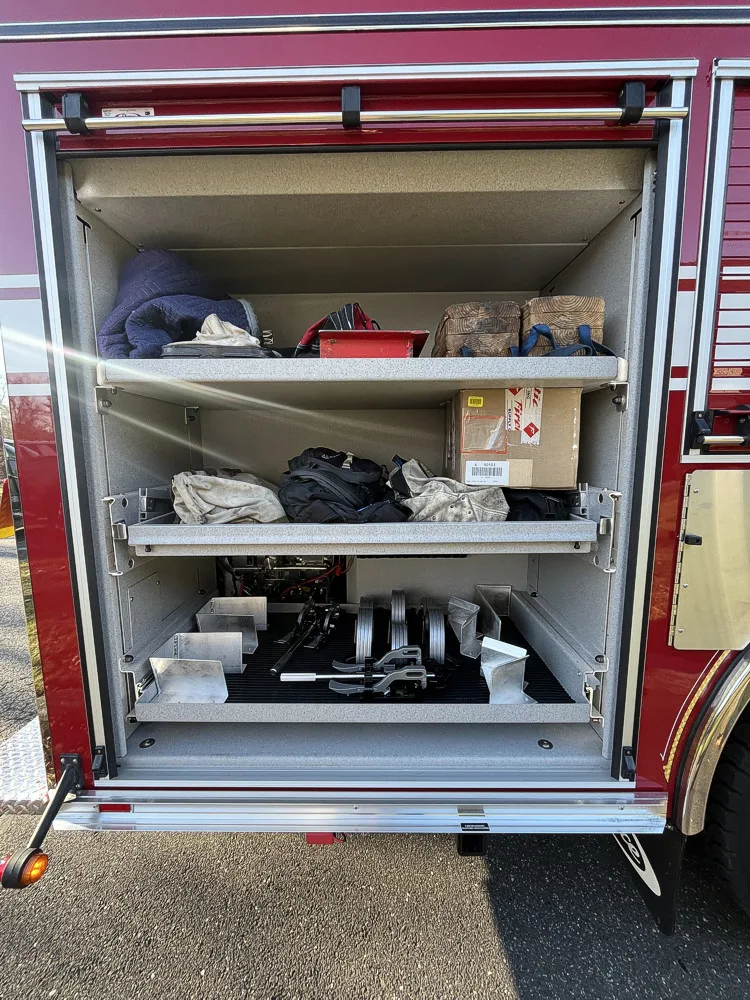 Pierce Enforcer Rescue Pumper exterior view, photo 21 of 31
