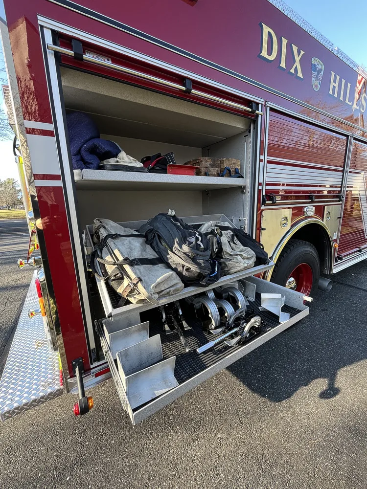 Pierce Enforcer Rescue Pumper exterior view, photo 22 of 31
