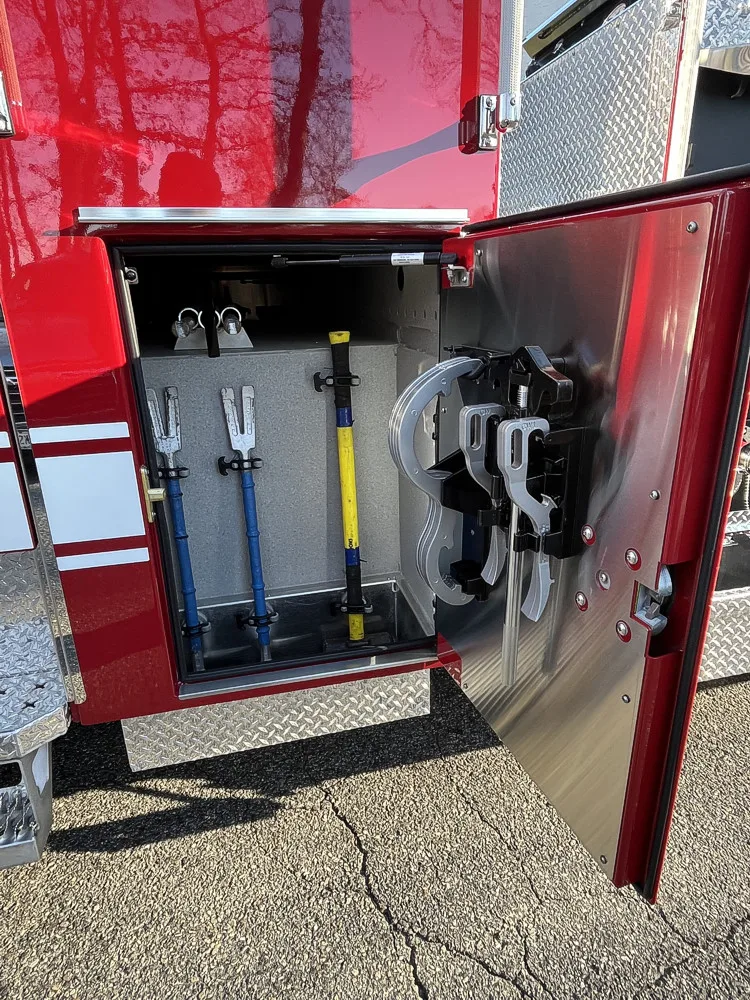 Pierce Enforcer Rescue Pumper exterior view, photo 27 of 31