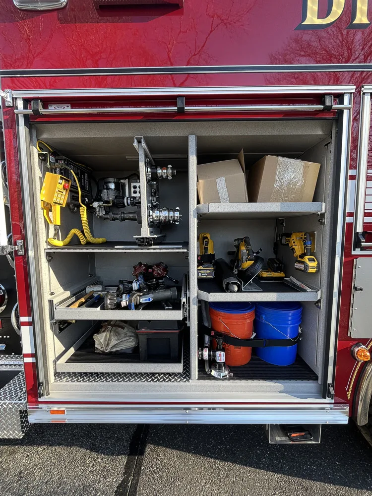 Pierce Enforcer Rescue Pumper exterior view, photo 31 of 31