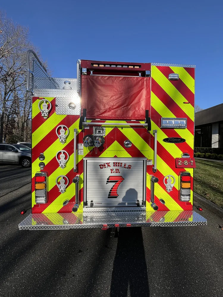 Pierce Enforcer Rescue Pumper exterior view, photo 4 of 31