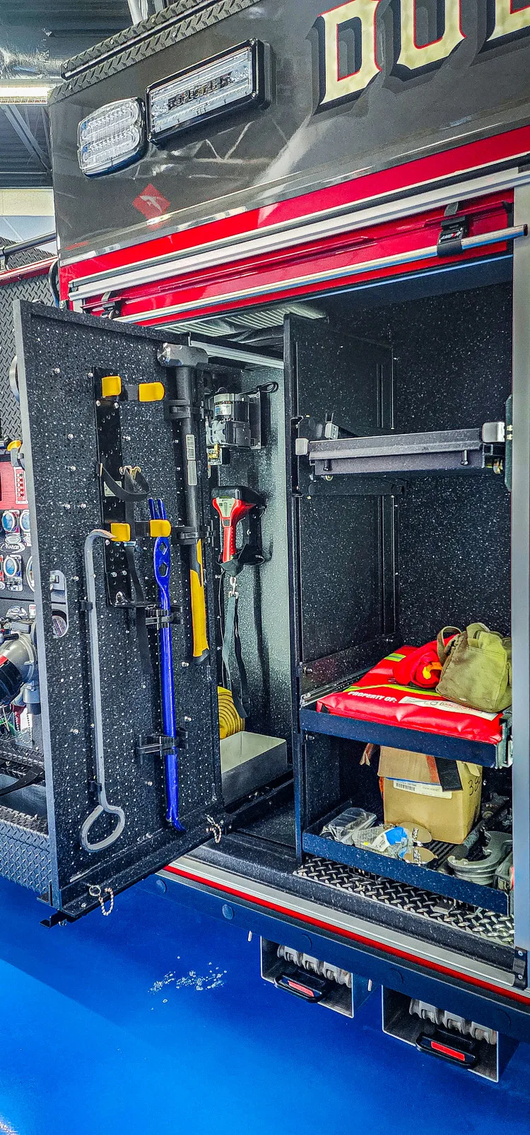 Pierce Enforcer Pumper exterior view, photo 22 of 45