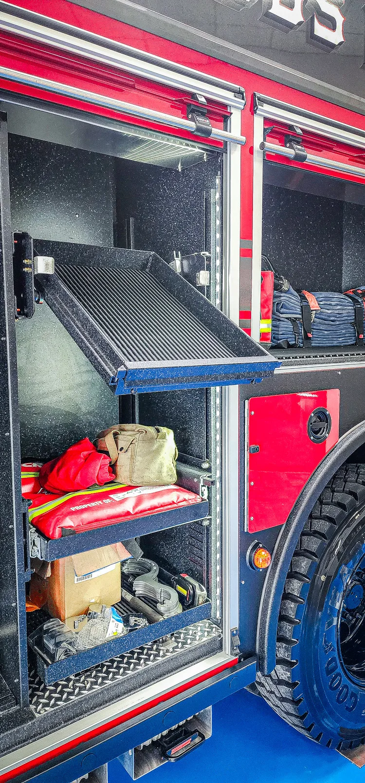 Pierce Enforcer Pumper exterior view, photo 23 of 45