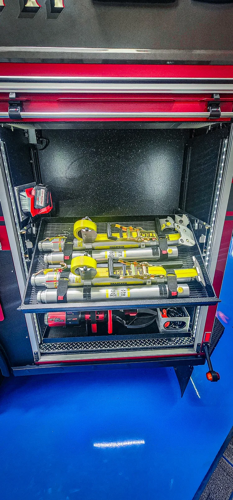 Pierce Enforcer Pumper exterior view, photo 26 of 45