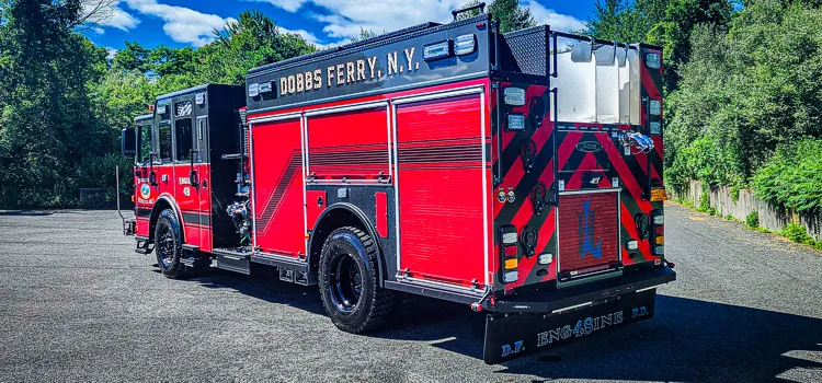 Pierce Enforcer Pumper exterior view, photo 5 of 45