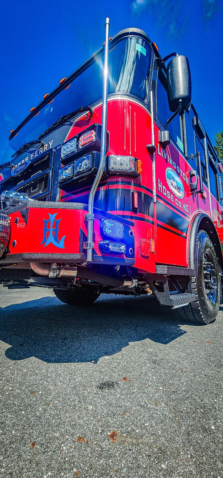 Pierce Enforcer Pumper exterior view, photo 9 of 45