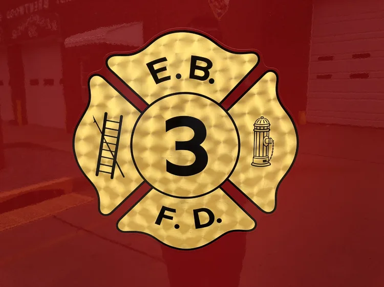 Pierce Impel Pumper exterior view, photo 2 of 30