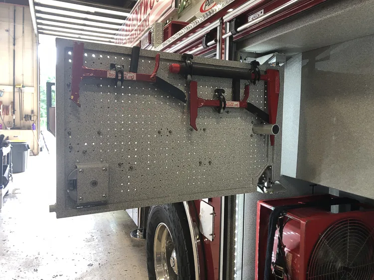 Pierce Impel Pumper exterior view, photo 20 of 30