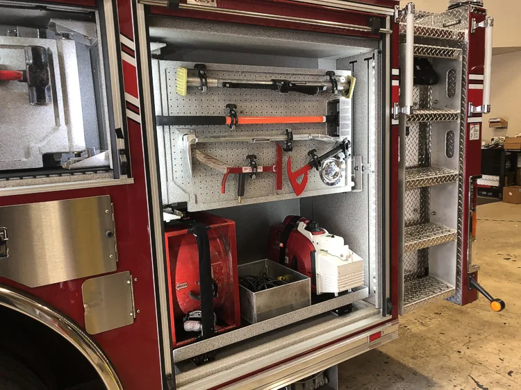 Pierce Impel Pumper exterior view, photo 27 of 30