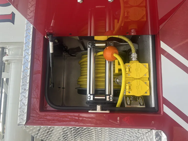 Pierce Enforcer Aerial exterior view, photo 10 of 29