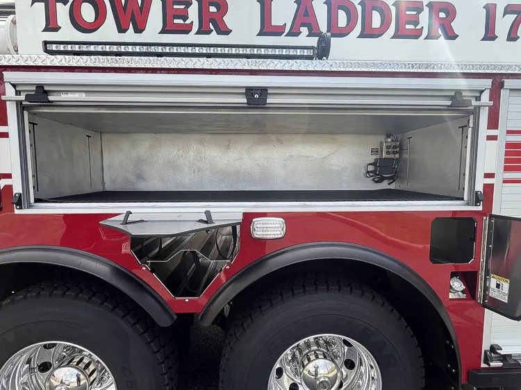 Pierce Enforcer Aerial exterior view, photo 11 of 29