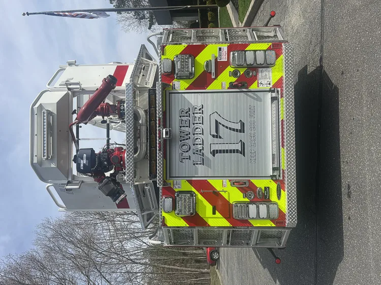 Pierce Enforcer Aerial exterior view, photo 4 of 29