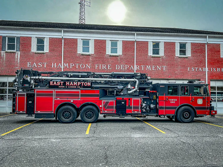 Pierce Arrow Aerial exterior view, photo 9 of 42